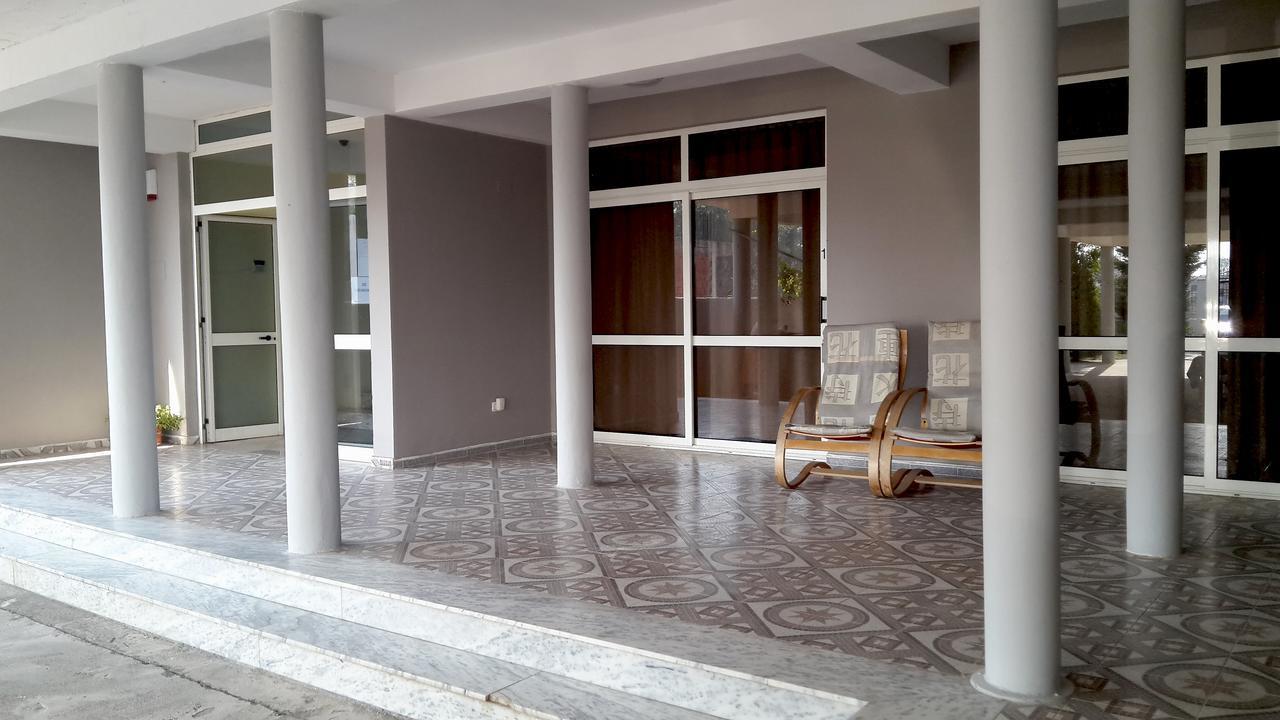 Aquarius Aparthotel 2*